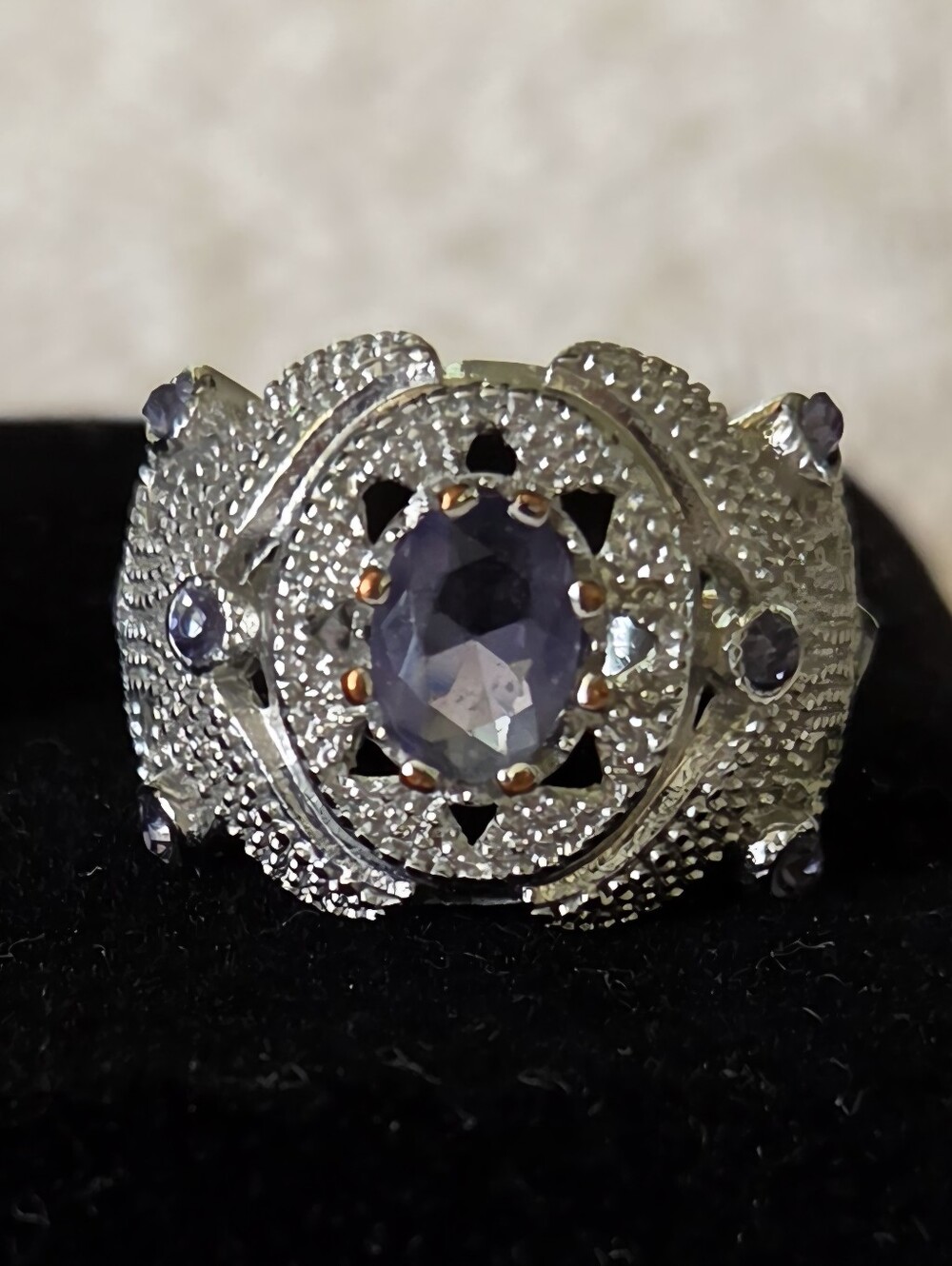 Vintage Sterling Silver Purple Gemstone Ornate Filigree Shield Statement Ring - Picture 1 of 4
